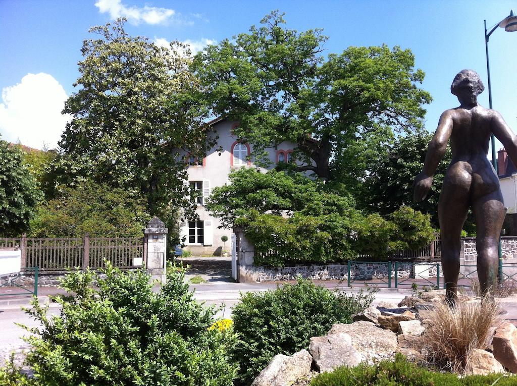 Le Clos De La Muse Saint-Junien Εξωτερικό φωτογραφία