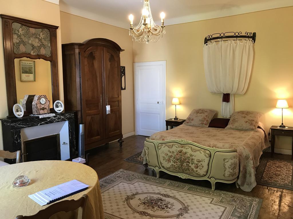 Le Clos De La Muse Saint-Junien Εξωτερικό φωτογραφία